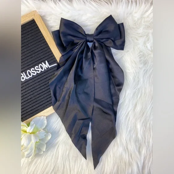 Big Hair Bow Satin Ribbon 🎀 Clip On Black Long Bow Goth Dark Punk - Picture 5 of 7